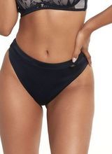 Chloe Stringo Szorty