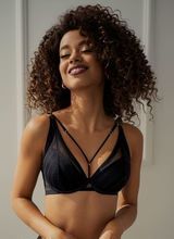 Casual Brassiere Plunge