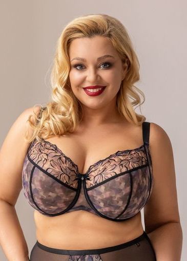 Blurry Soft Full Cup